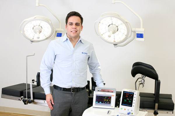 Francisco Cano is an international medical equipment expert.